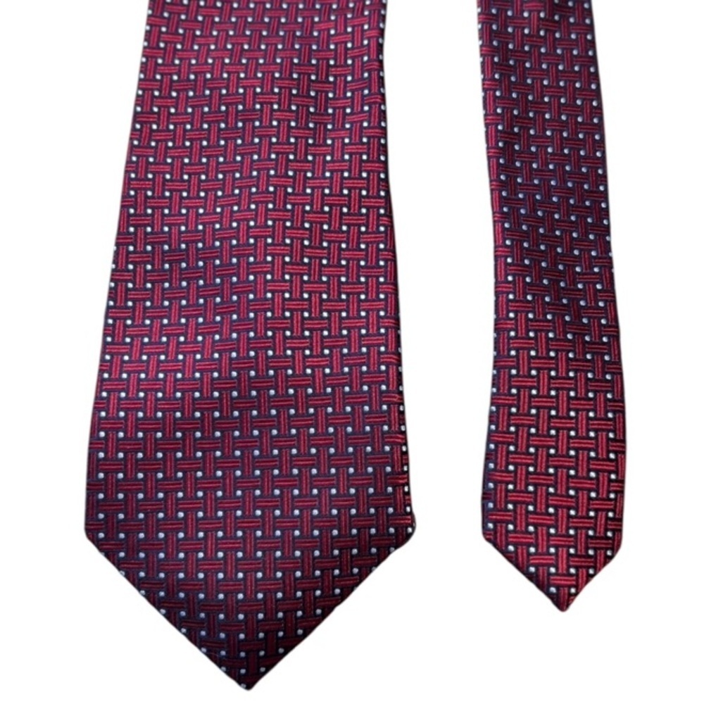 Tasso Elba Red, Navy Blue amd Whie Geometric Print Silk Necktie - Picture 6 of 9